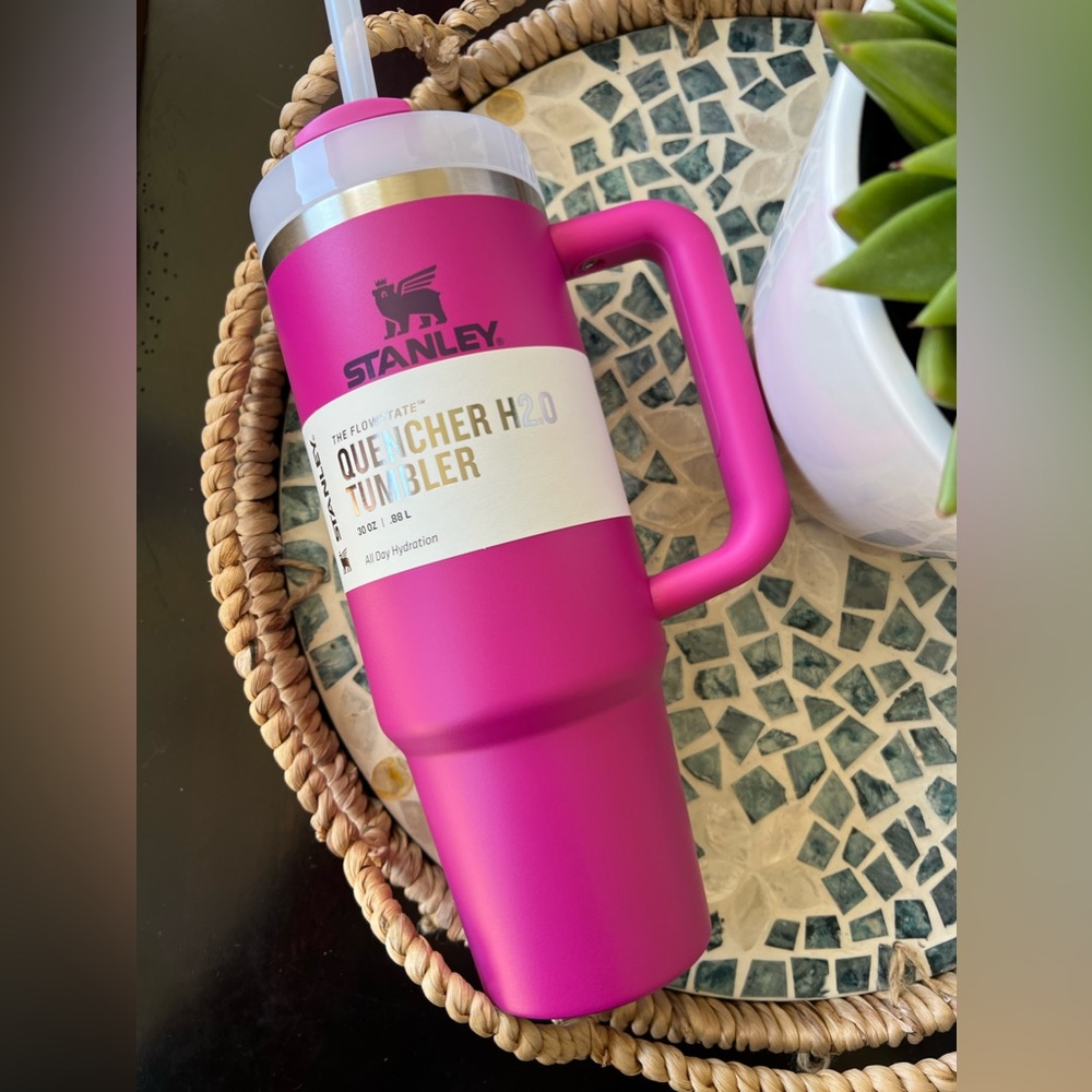 Stanley FUCHSIA 30oz Tumbler NWT